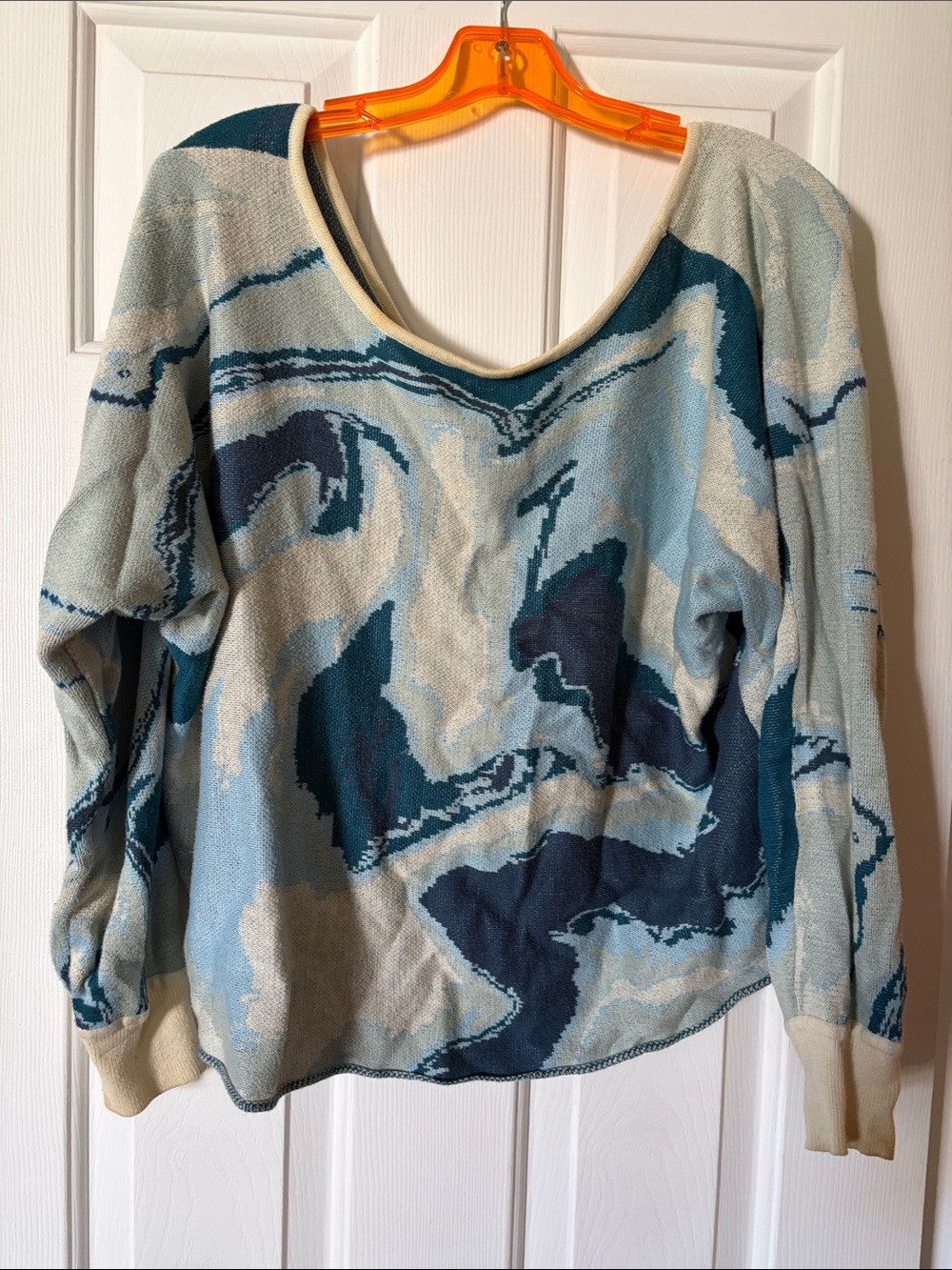 Daily Practice Blue Marble - Scoop Neck